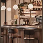 Dandy 4* Paris